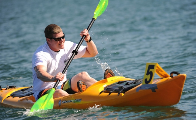 e-19742116-kayaking-569282-960-72015004034723345.jpg