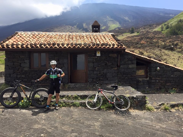  Mountain biking on Etna 