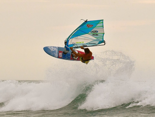 Acrobazie sulle onde