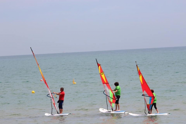  Nossos pequenos estudantes de Windsurf 