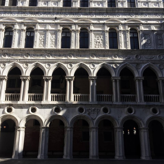 e-19742568-facciata-posteriore15017599426496.jpg