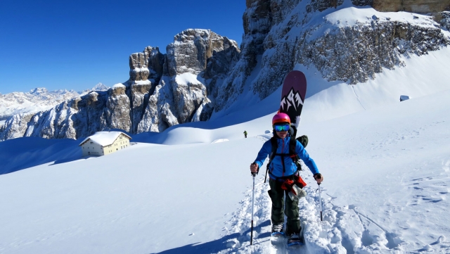  Schneeschuhe und dann Snowboarden 