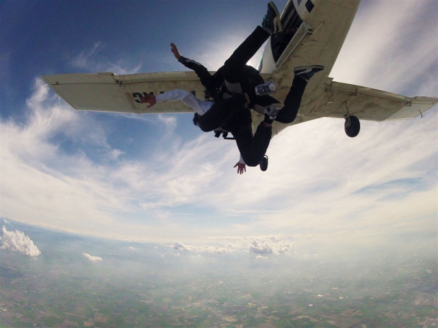  launch from airplane 