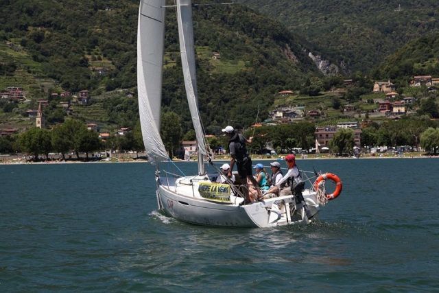 vieni a noleggiare le nostre barche