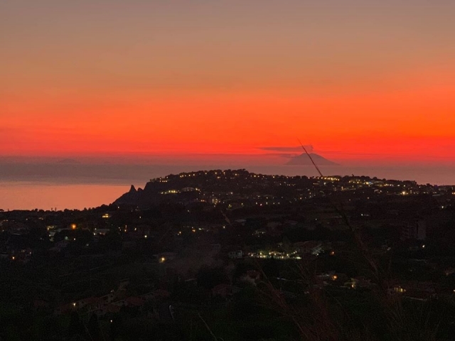  puesta de sol en Capo Vaticano