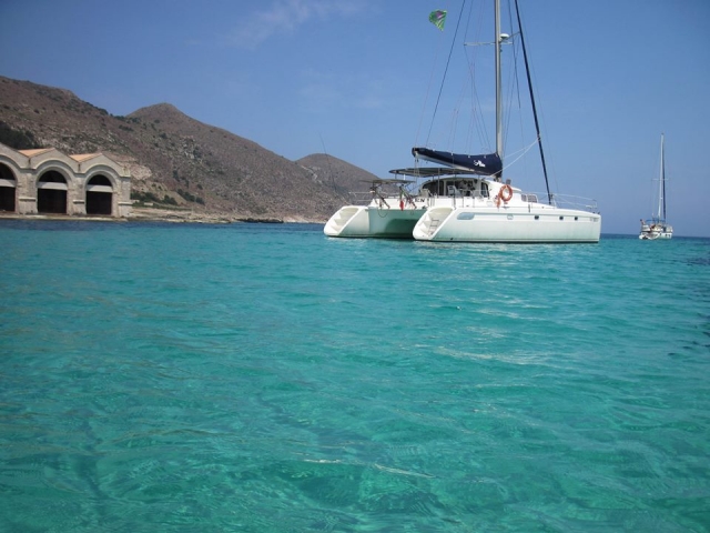 a gita in catamarano 