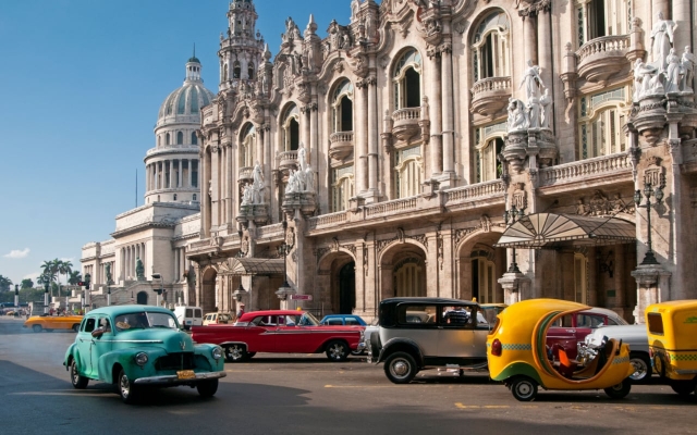 vieni a visitare cuba