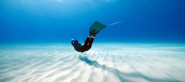  touching the seabed