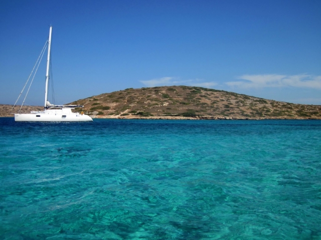  乘船游览希腊岛屿 