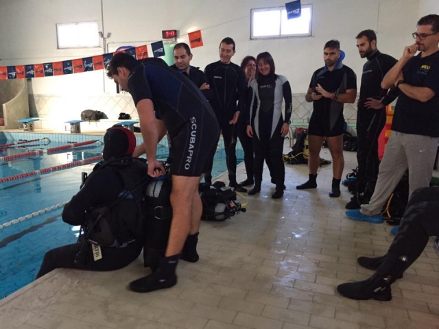 cours dans la piscine