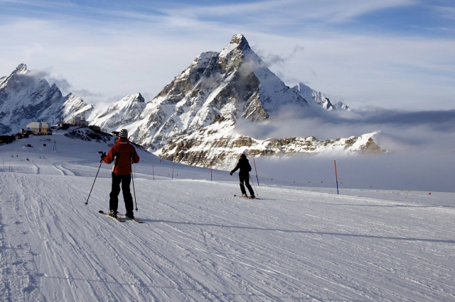  ski quietly for wonderful days