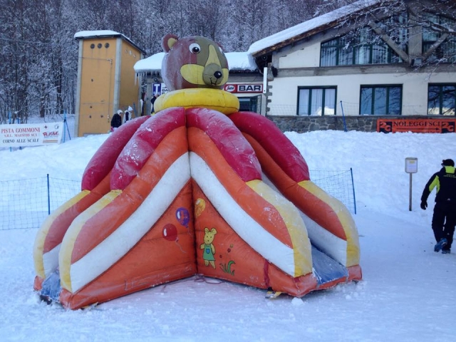 Amusement area
