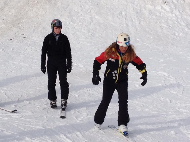 Kommen wir dem Skifahren näher. 