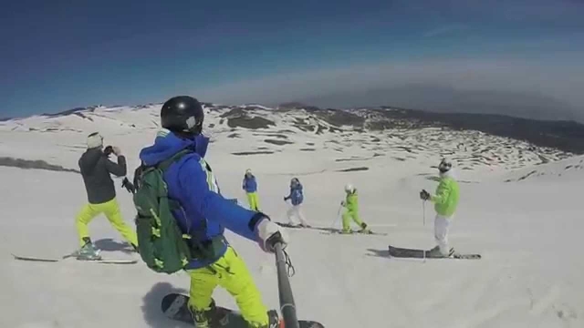 滑雪板和gopro 
