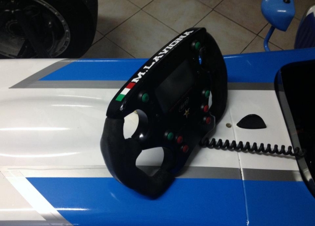 Volante con comandi