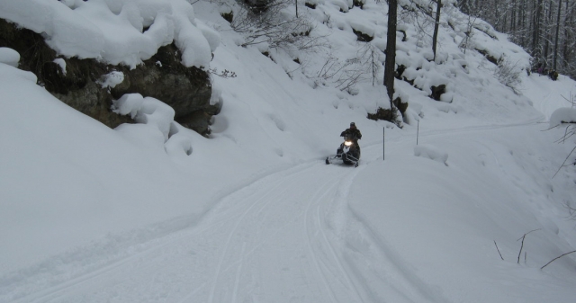 雪地旅行 