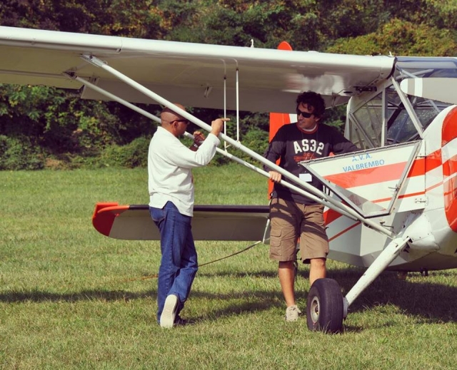  Dois bate -papo antes de Take -OFF 