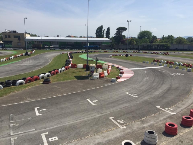 la pista con vista paddock