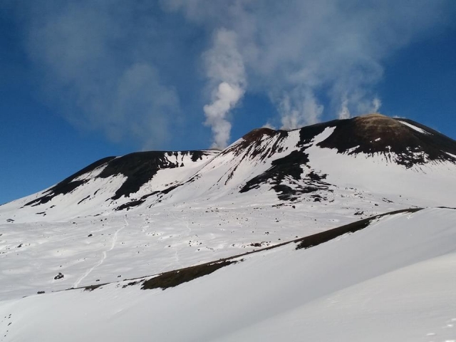  La neve in vetta