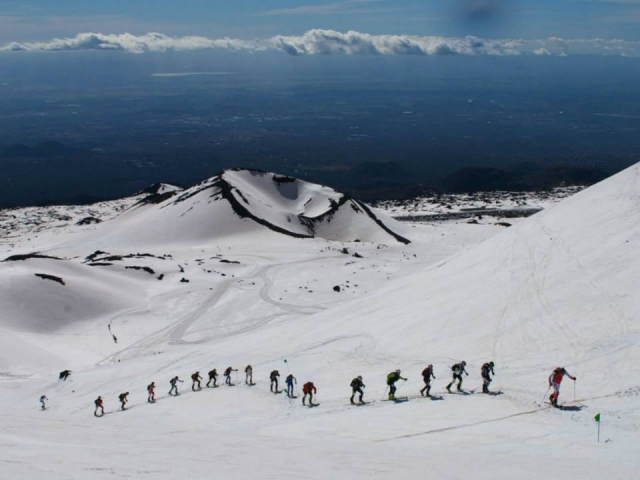  Schneeschuhwandern auf dem Ätna