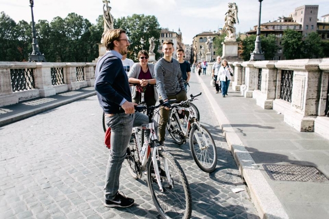  by bike her ponte sant angelo 