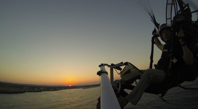  Um voo de pôr do sol 