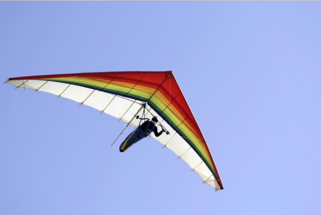  Hang-gliding what an emotion 