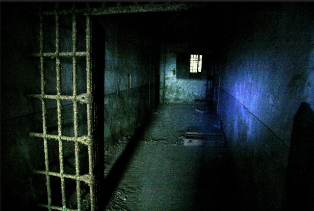  Locked in a cell 
