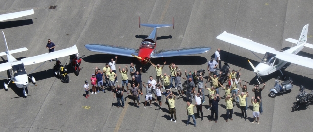 La foto di gruppo del nostro primo Aviomotoraduno