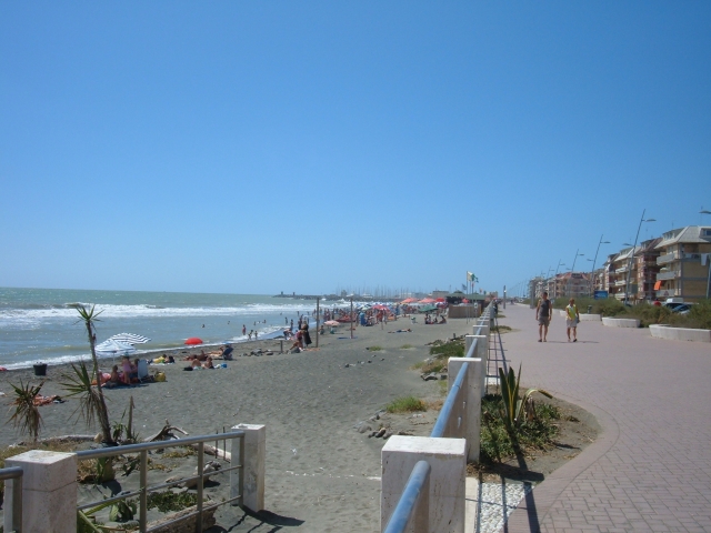 e-19746879-ecco-ostia-lido15192417797078.jpg