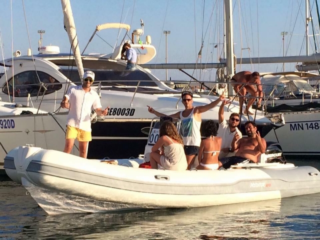 Un altro gruppo di ragazzi nel nostro predator