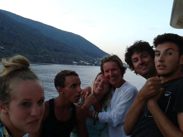  Perfect for a day with friends or family 