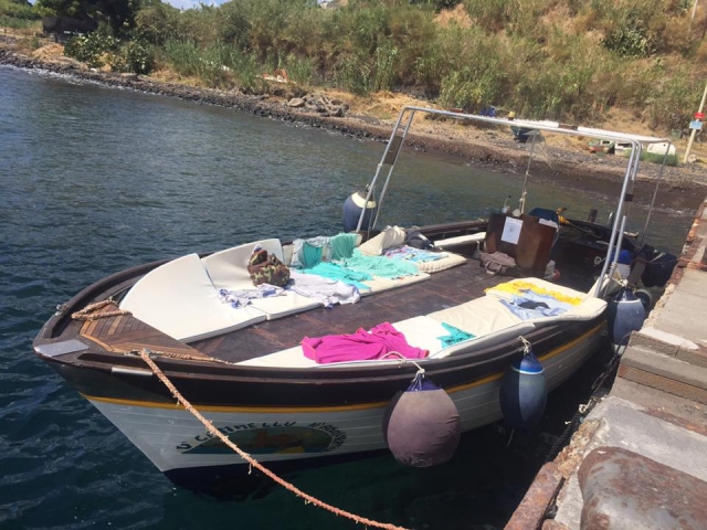  Un des bateaux en pause 