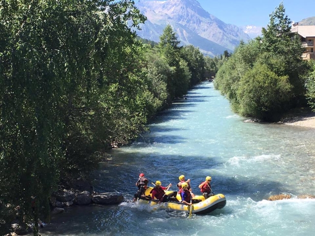  Struggling with rafting 