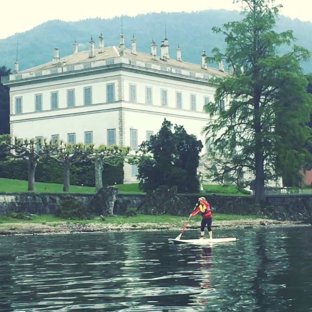  Paddle Surf um die Villen des Comer Sees zu entdecken 