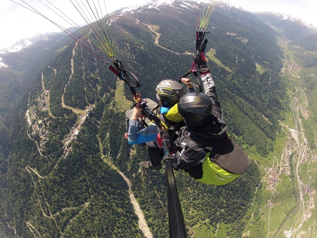 Volando sulle dolomiti