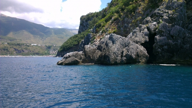 The sea of Calabria full of places to discover 
