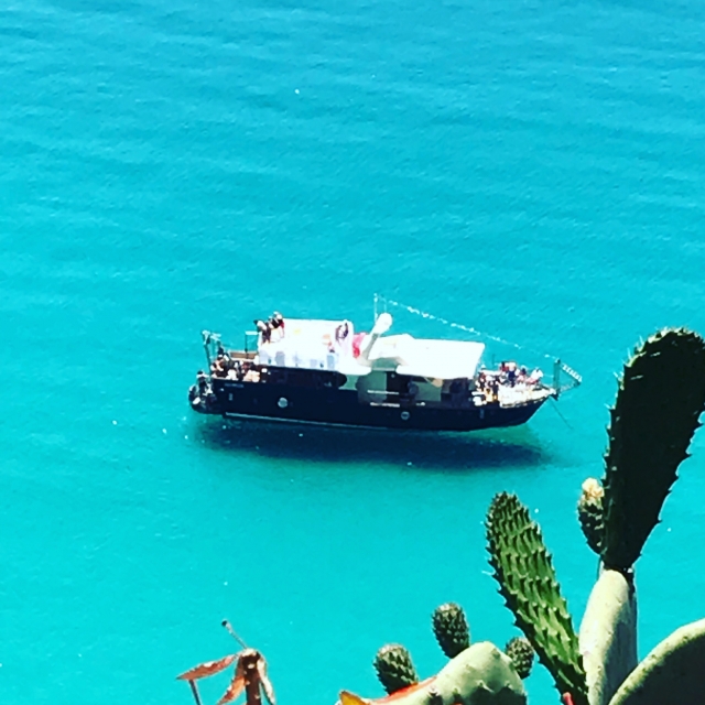  Nuestro barco 