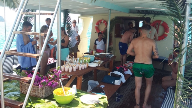 Por barco 