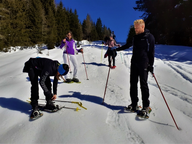  raquettes en groupe 