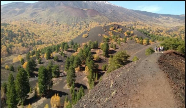  Trekking on Etna 