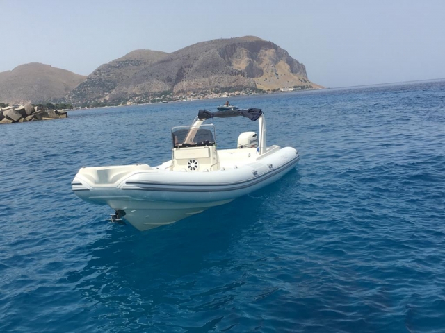  Exclusive inflatable boat