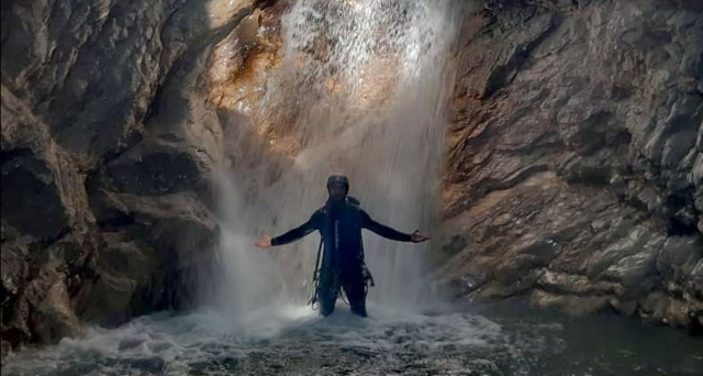  Inmerso en el Río Pitrisconi 