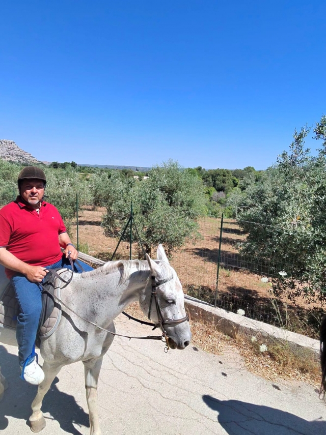 Avis de Giovanni concernant Équitation sur la plage de La Plaia 1H