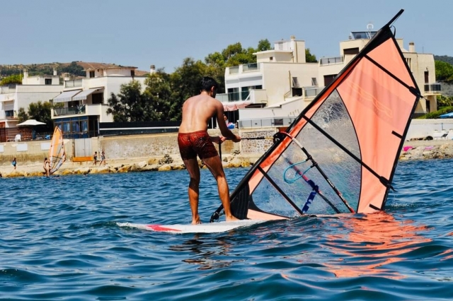 windsurfing in santa marinella