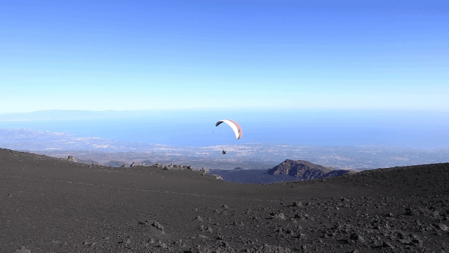  Fazemos parapente em Etna 