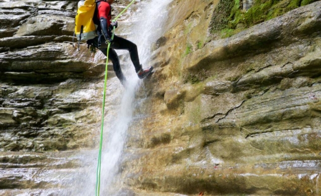  Canyoning 