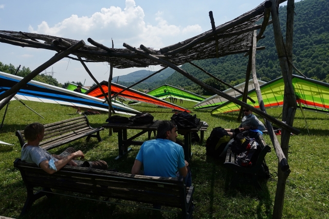 let's go hang-gliding on garda 