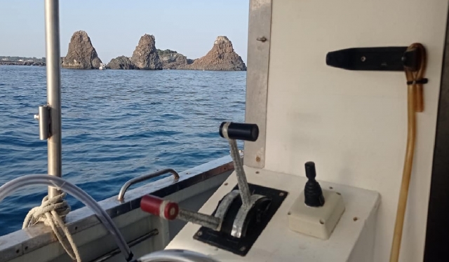  barcca 到 aci castello 