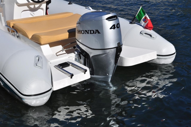 EcoFlyer dettaglio poppa